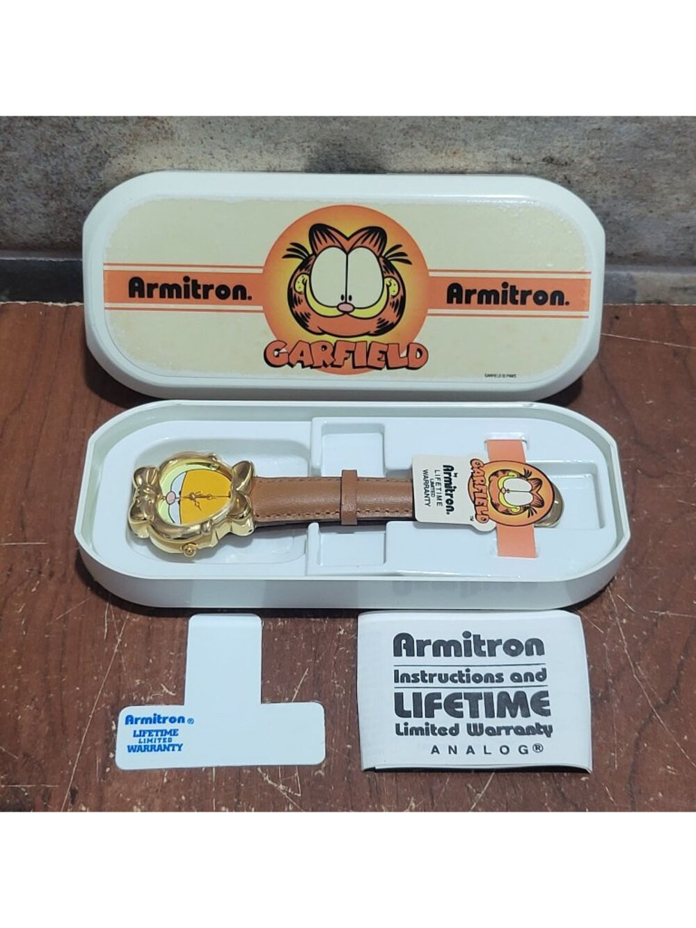 Armitron Garfield Gold Head Shape Analog Quartz Watch New Old Stock Complete